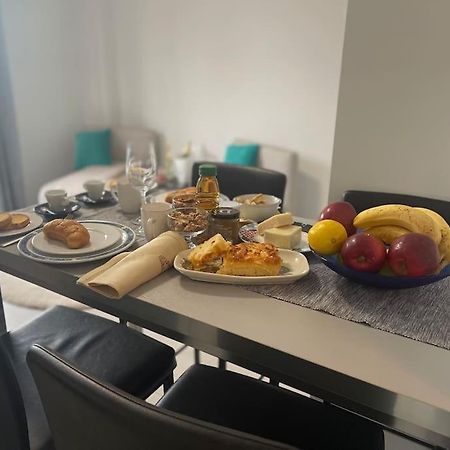 דיינזה Appartamento Confortevole מראה חיצוני תמונה